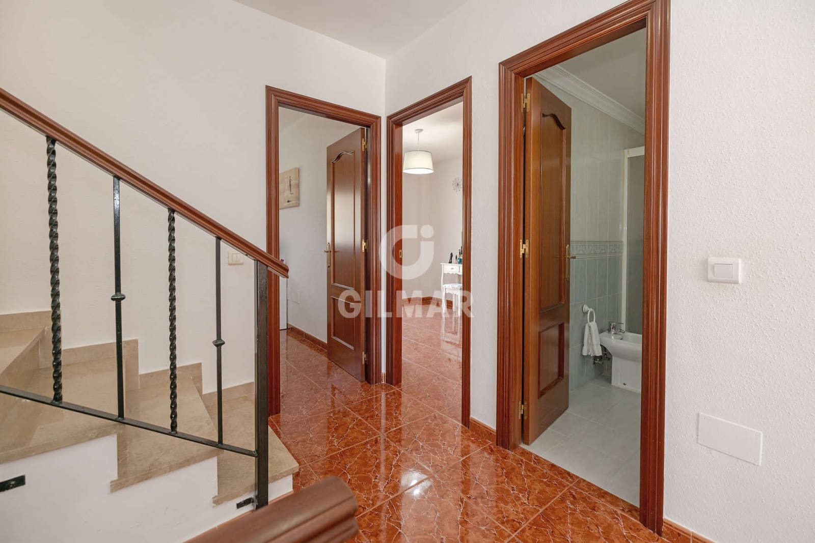3 sovrum Radhus till salu i Estepona med garage - 567 000 € (Ref: 9855944)