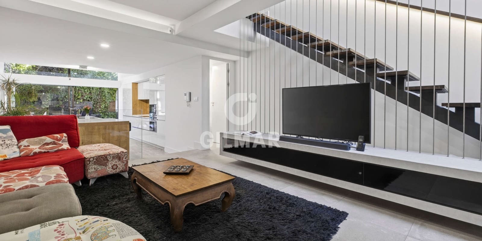 4 soverom Rekkehus til salgs i Sevilla by med svømmebasseng garasje - € 849 000 (Ref: 9858702)