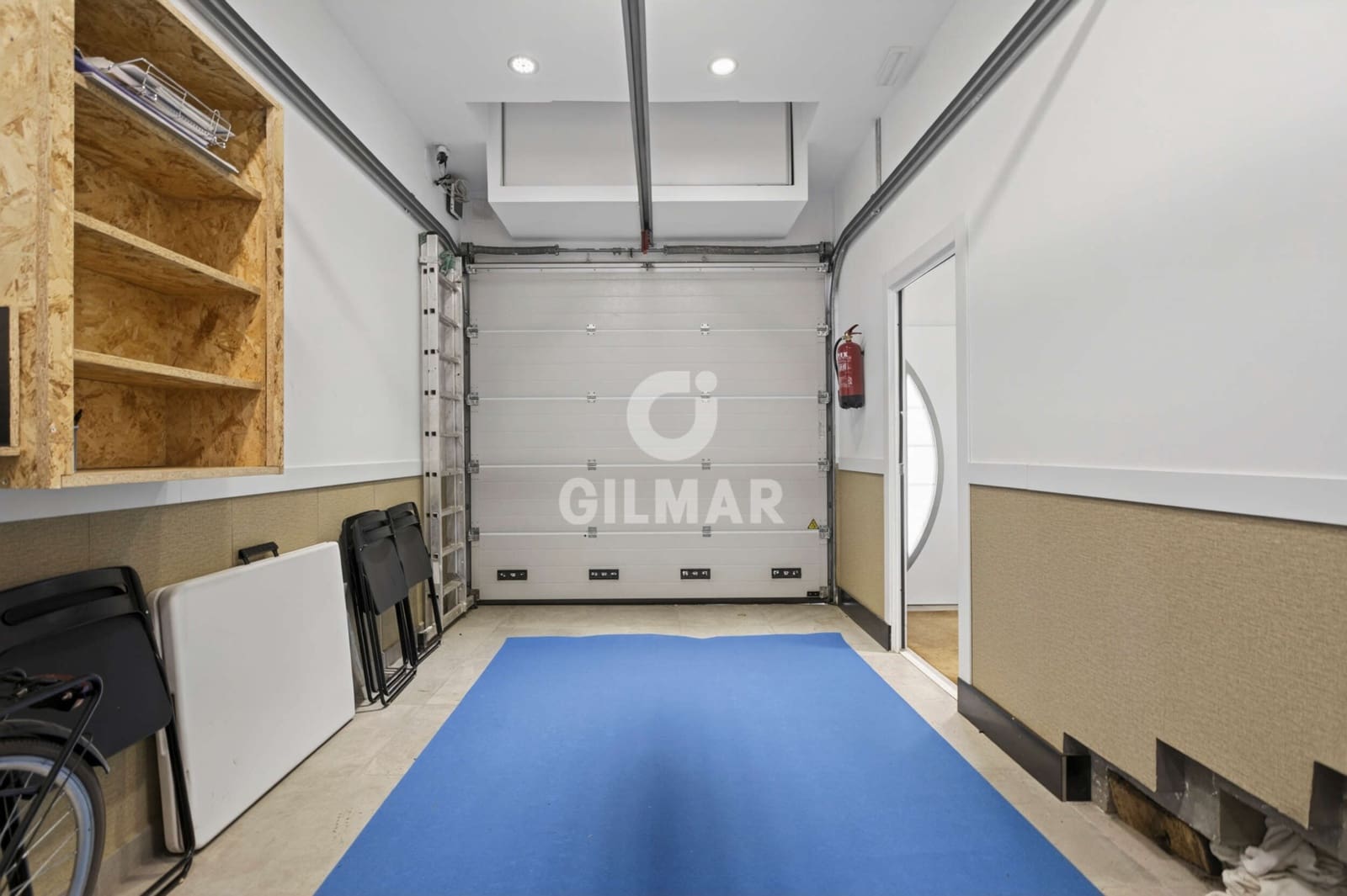 4 soverom Rekkehus til salgs i Sevilla by med svømmebasseng garasje - € 849 000 (Ref: 9858702)
