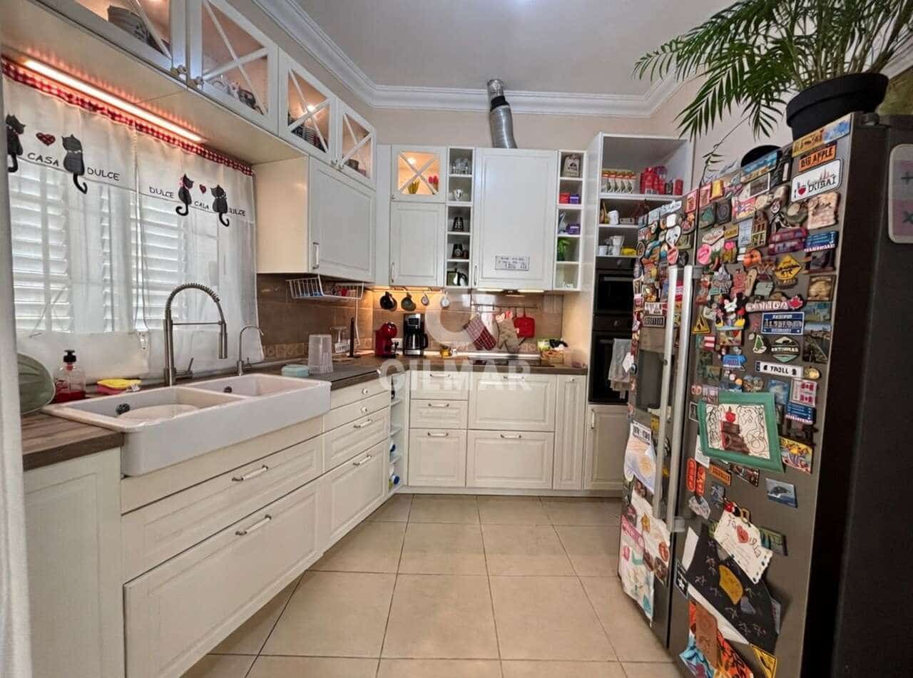 Townhouse for sale in Puerto de la Cruz - € 1,100,000 (Ref: 9860677)