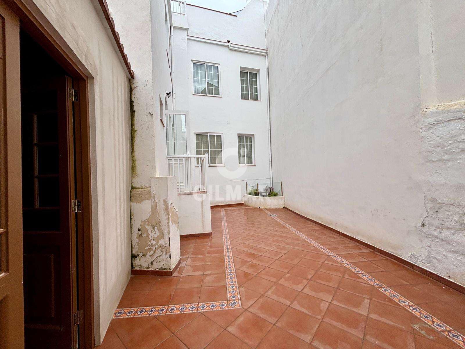 Townhouse for sale in Puerto de la Cruz - € 1,100,000 (Ref: 9860677)