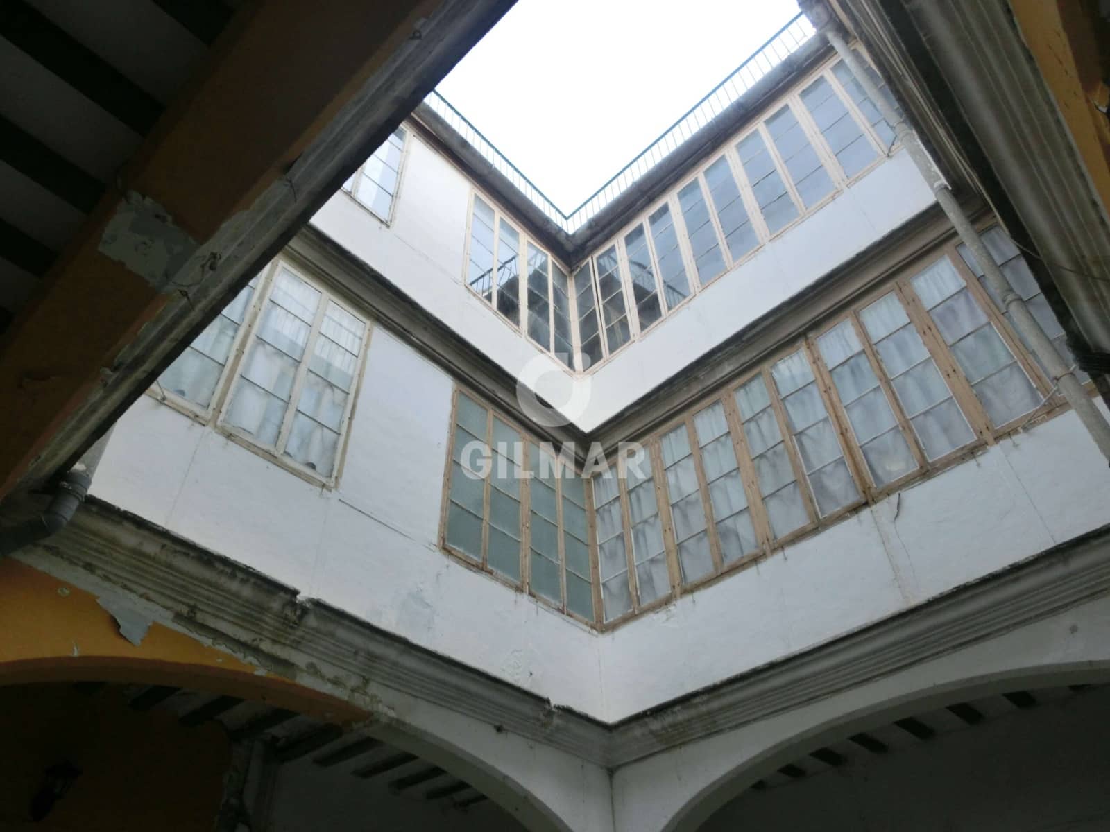 Townhouse for sale in El Puerto de Santa Maria - € 1,000,000 (Ref: 9860679)