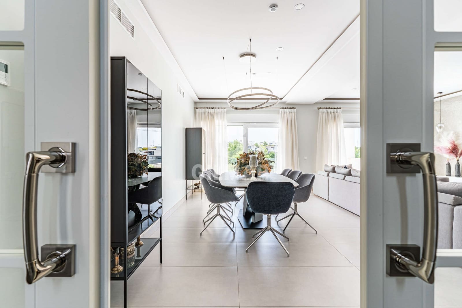5 bedroom Villa for sale in Majadahonda with pool garage - € 1,799,500 (Ref: 9865954)