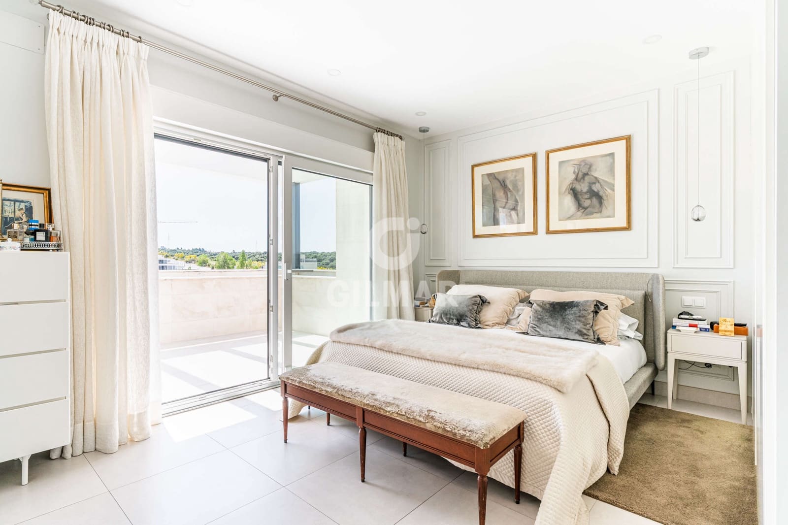 5 bedroom Villa for sale in Majadahonda with pool garage - € 1,799,500 (Ref: 9865954)