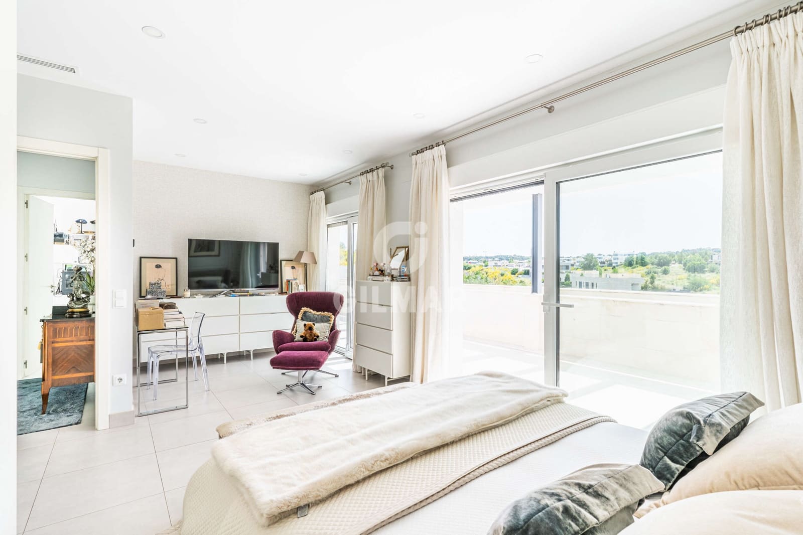 5 bedroom Villa for sale in Majadahonda with pool garage - € 1,799,500 (Ref: 9865954)