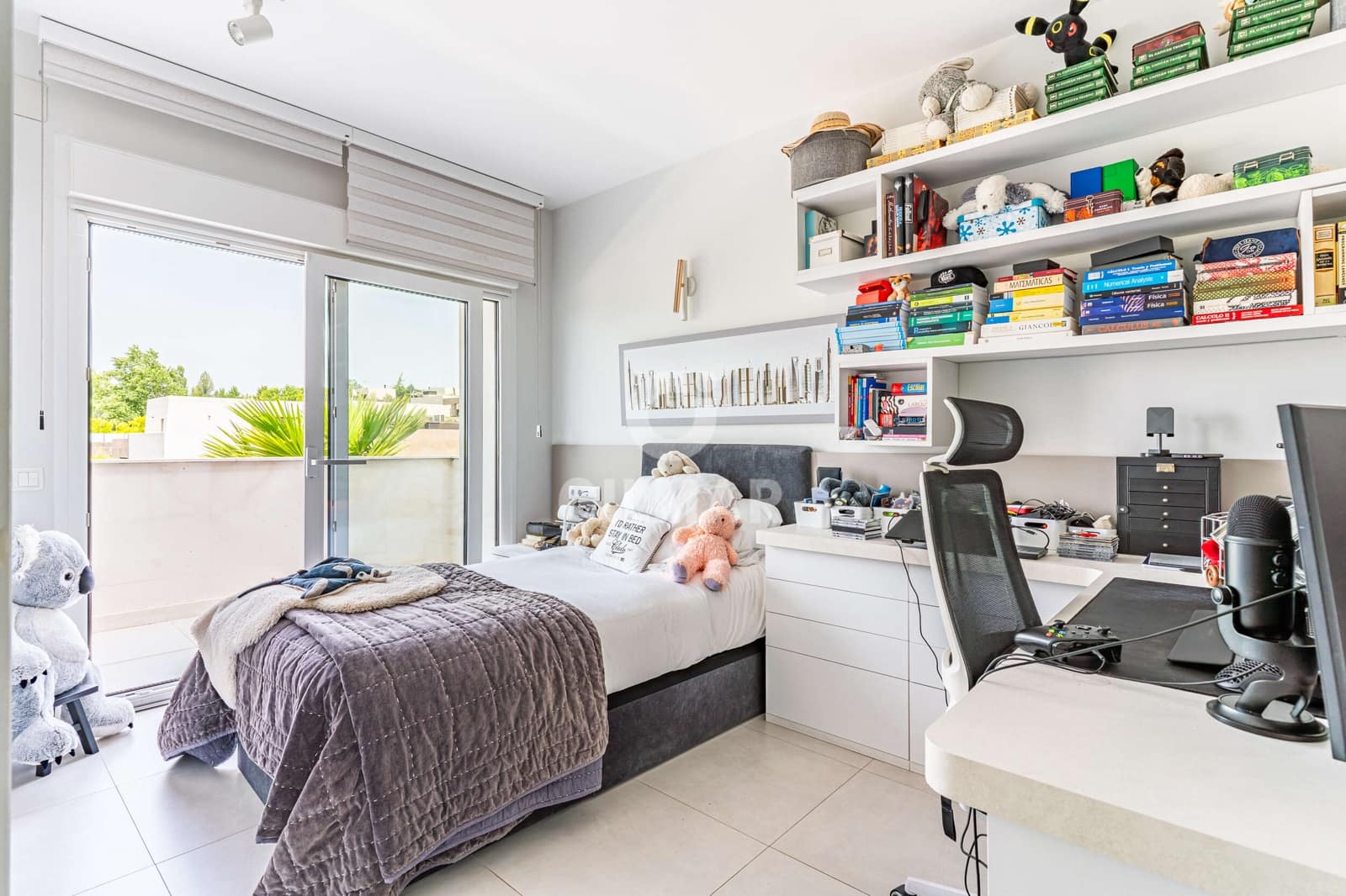 5 bedroom Villa for sale in Majadahonda with pool garage - € 1,799,500 (Ref: 9865954)