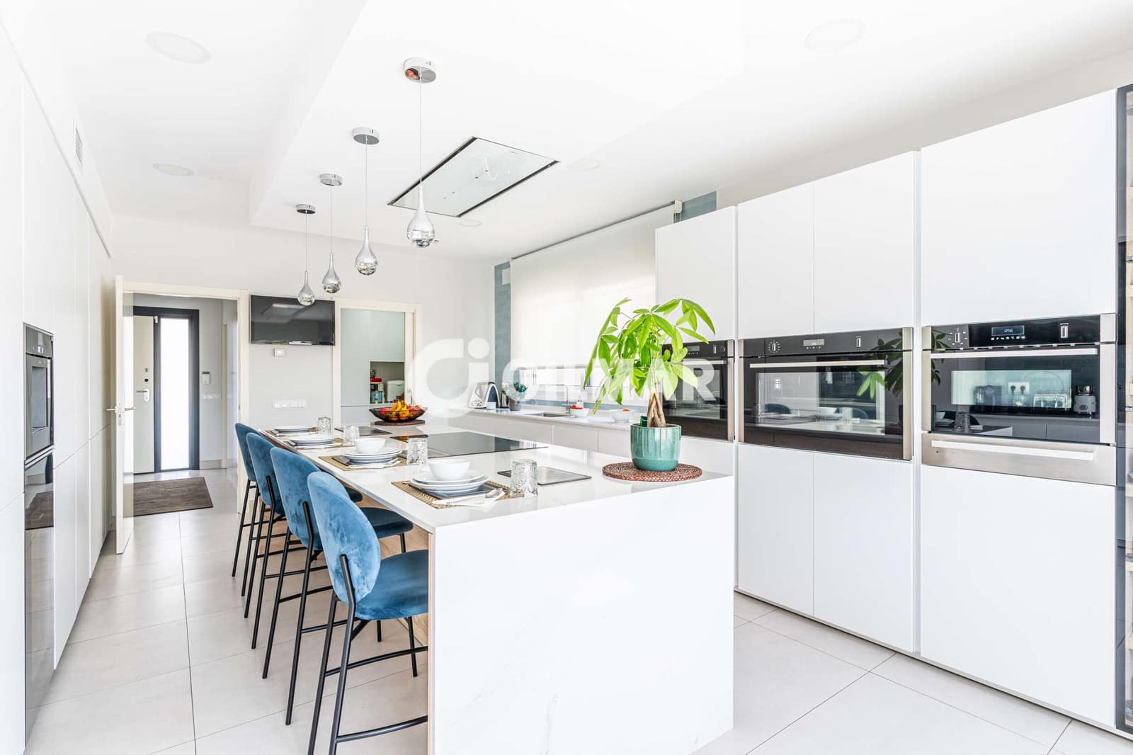 5 bedroom Villa for sale in Majadahonda with pool garage - € 1,799,500 (Ref: 9865954)