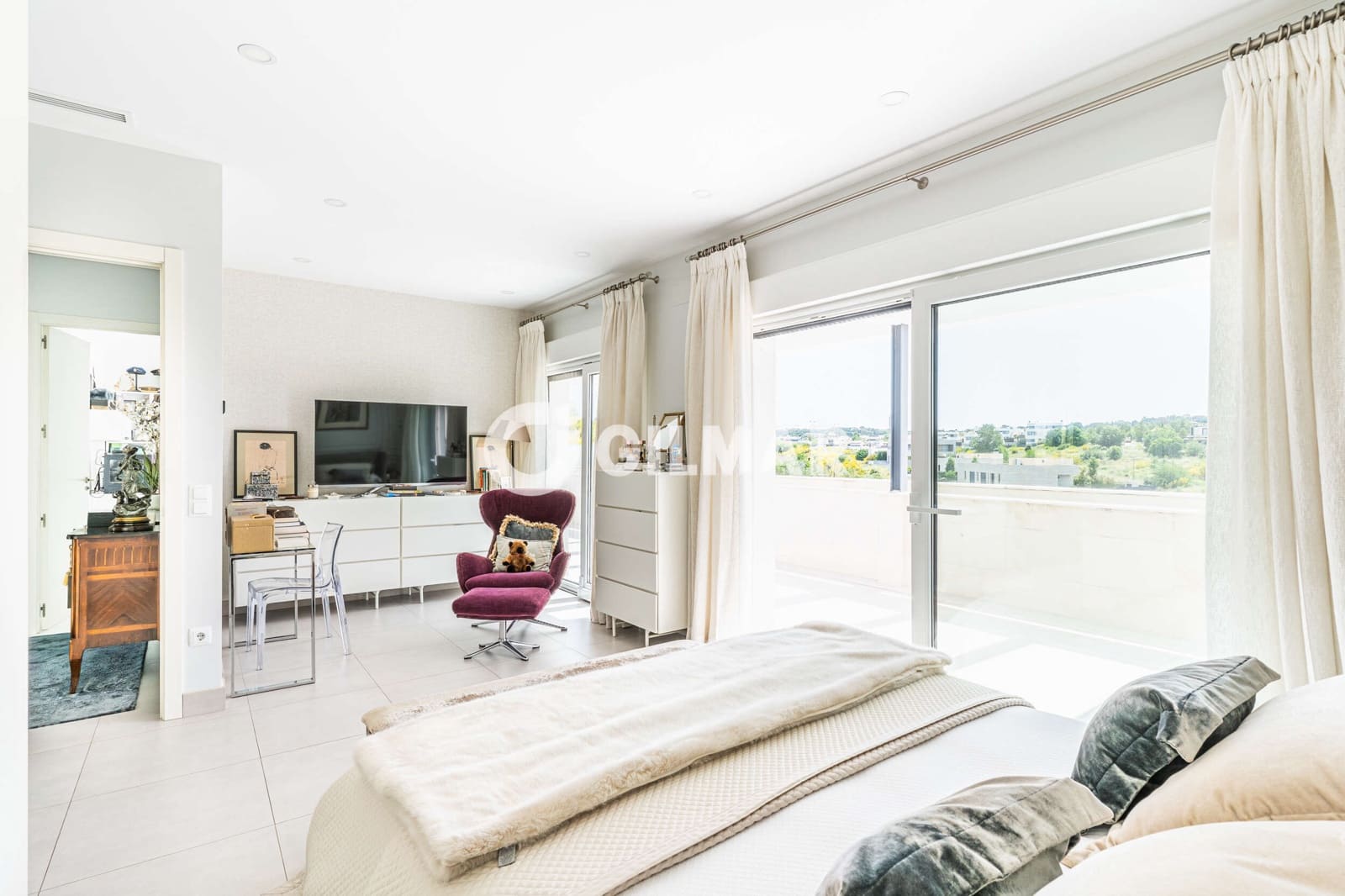 5 bedroom Villa for sale in Majadahonda with pool garage - € 1,799,500 (Ref: 9865954)