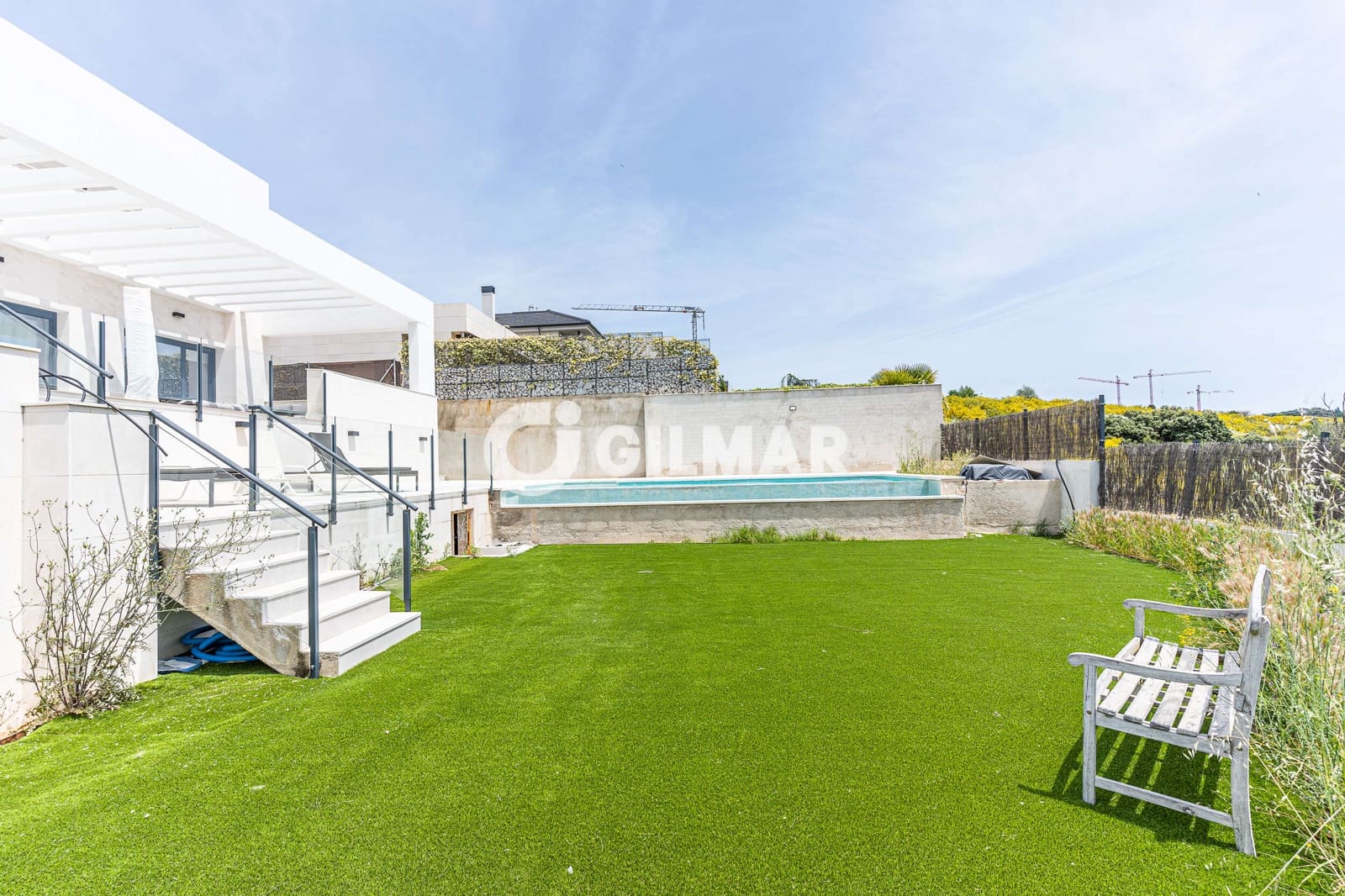 5 bedroom Villa for sale in Majadahonda with pool garage - € 1,799,500 (Ref: 9865954)