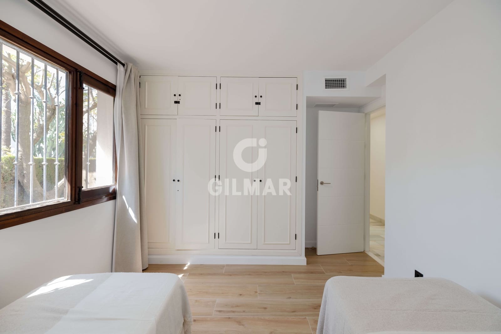 3 sypialnia Mieszkanie na sprzedaż w Golden Mile z basenem - 615 000 € (Ref: 9866205)