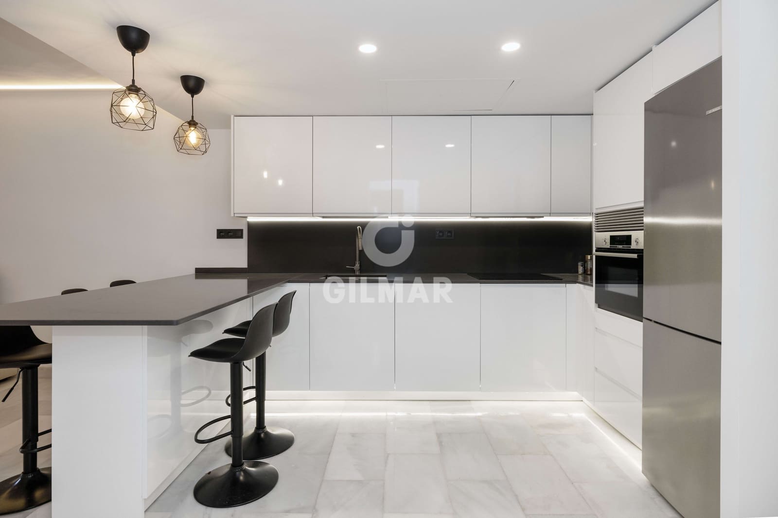 3 sypialnia Mieszkanie na sprzedaż w Golden Mile z basenem - 615 000 € (Ref: 9866205)