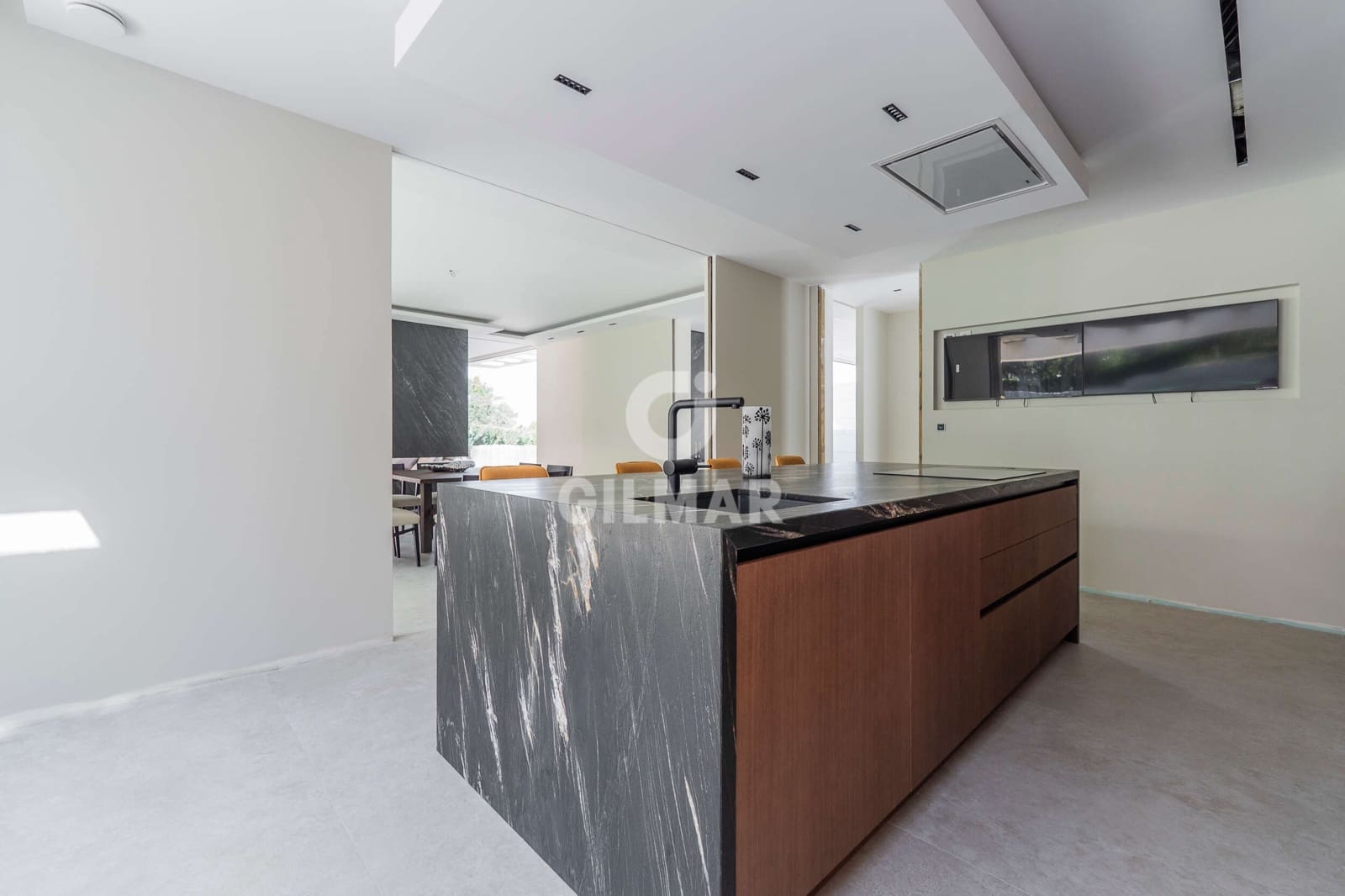 6 bedroom Villa for sale in Algete with pool garage - € 3,125,000 (Ref: 9866324)