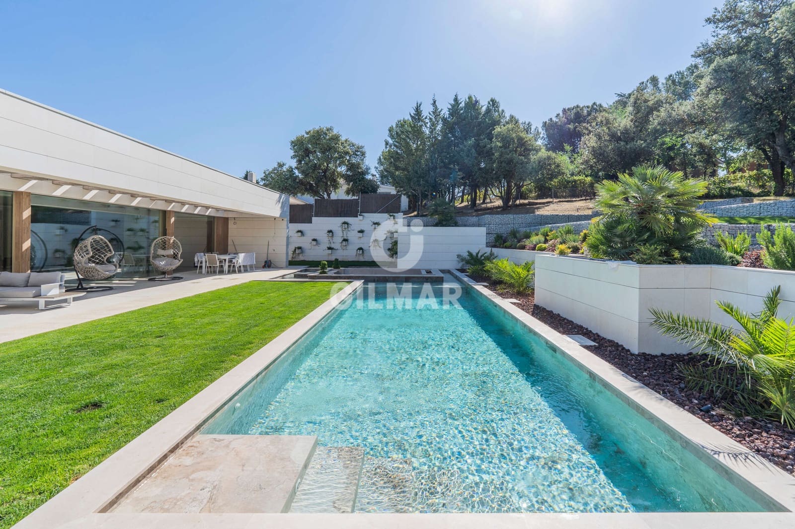6 bedroom Villa for sale in Algete with pool garage - € 3,125,000 (Ref: 9866324)