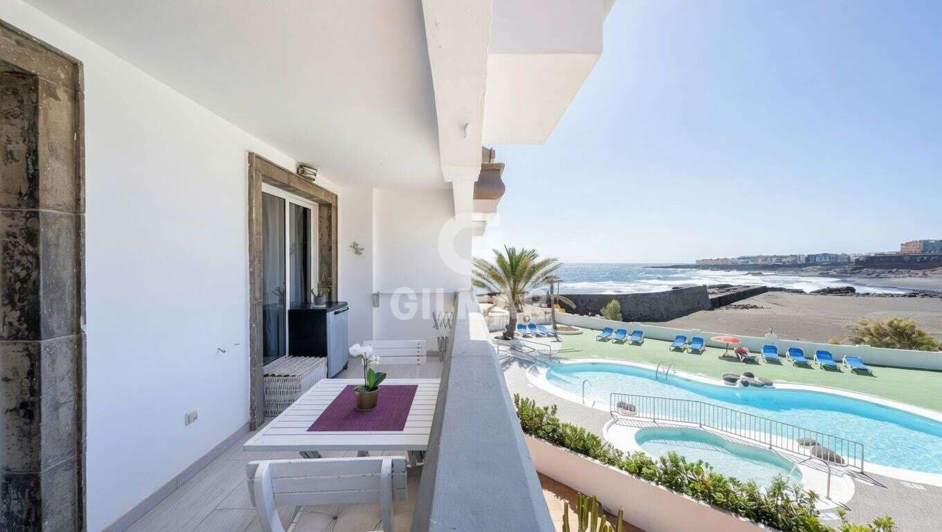 2 sypialnia Mieszkanie na sprzedaż w Telde z basenem garażem - 315 000 € (Ref: 9872287)