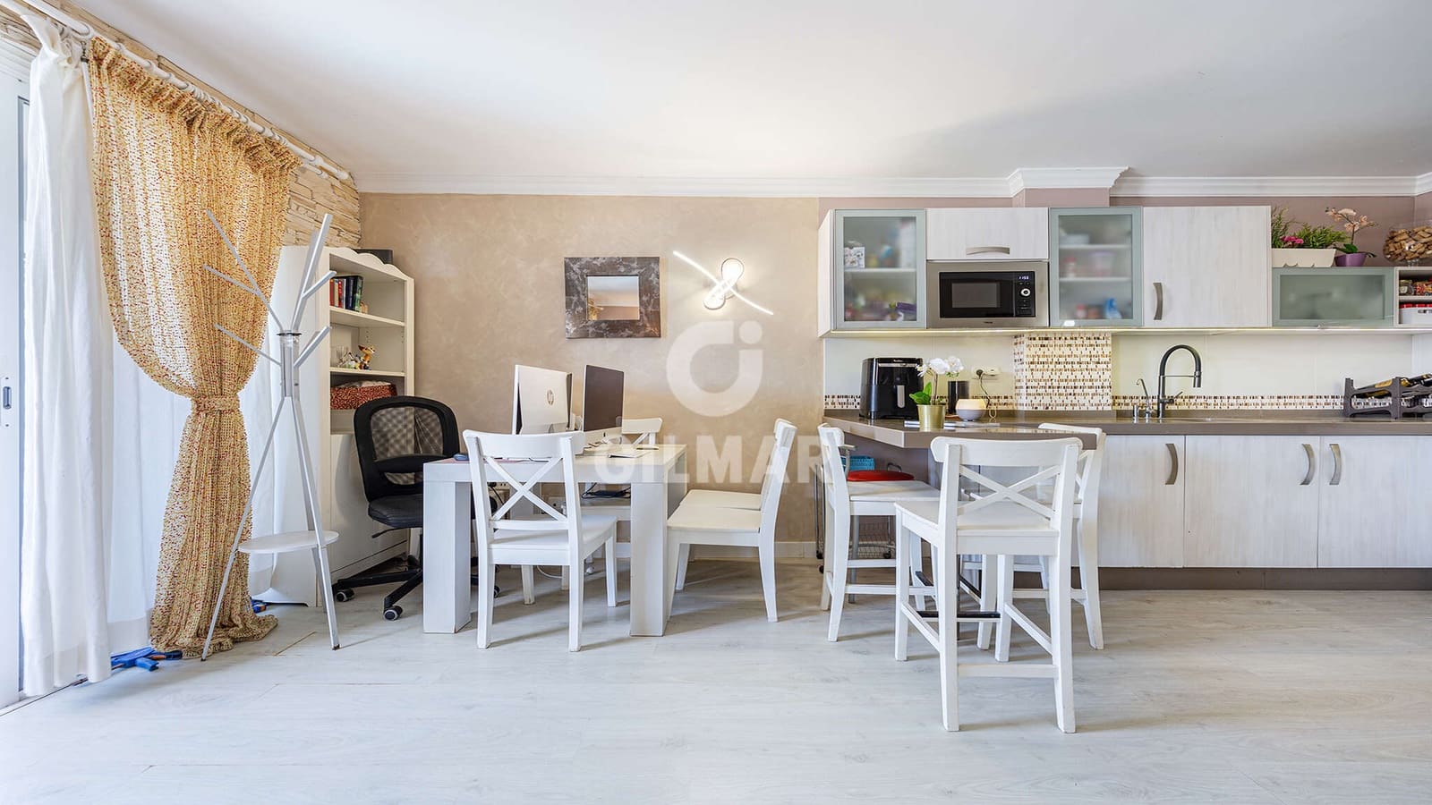 2 sypialnia Mieszkanie na sprzedaż w Telde z basenem garażem - 315 000 € (Ref: 9872287)