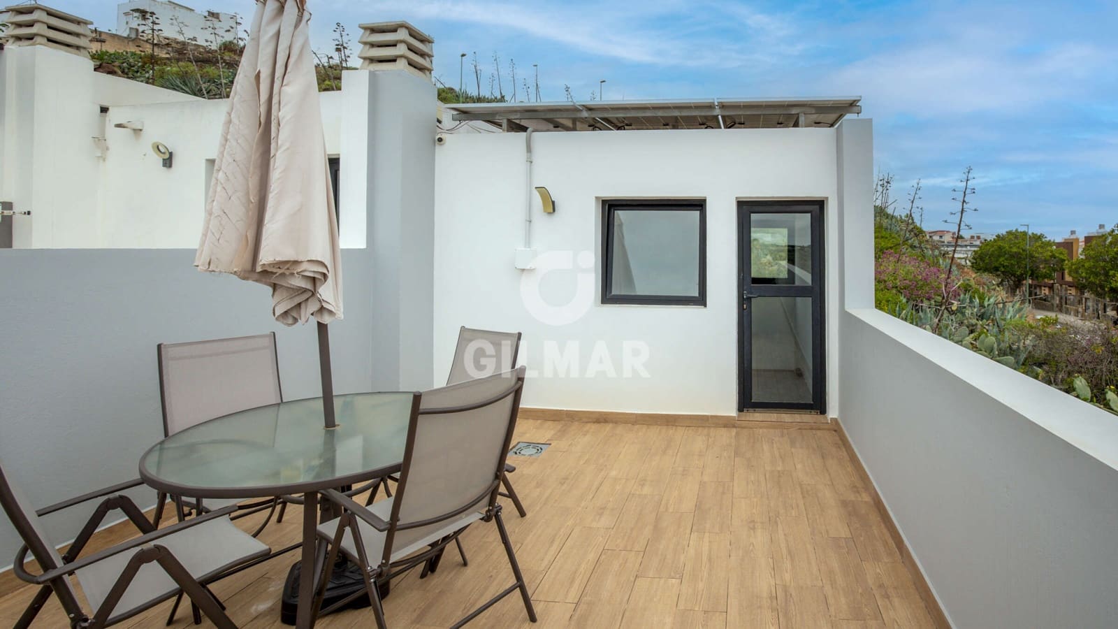 3 sypialnia Dom blizniak na sprzedaż w Las Palmas de Gran Canaria z garażem - 445 000 € (Ref: 9872288)