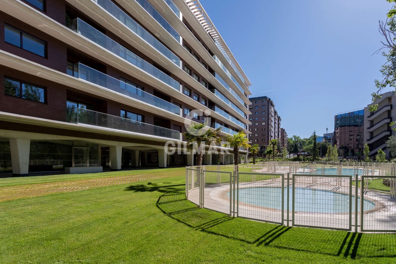 4 sovrum Lägenhet till salu i Madrid stad med pool - 1 725 000 € (Ref: 9872289)