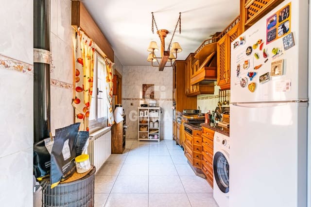 5 slaapkamer Halfvrijstaande villa te koop in Colmenar Viejo met garage - € 498.000 (Ref: 9874234)