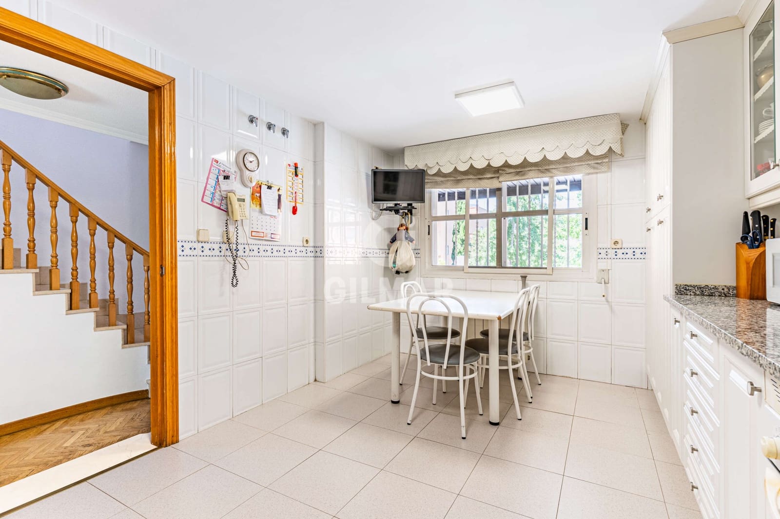 4 bedroom Terraced Villa for sale in Madrid city with garage - € 1,315,000 (Ref: 9874235)