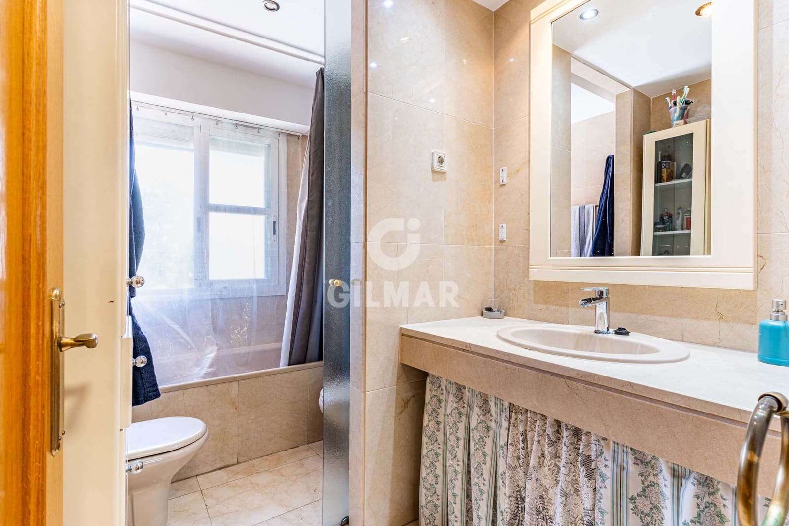 4 bedroom Terraced Villa for sale in Madrid city with garage - € 1,315,000 (Ref: 9874235)