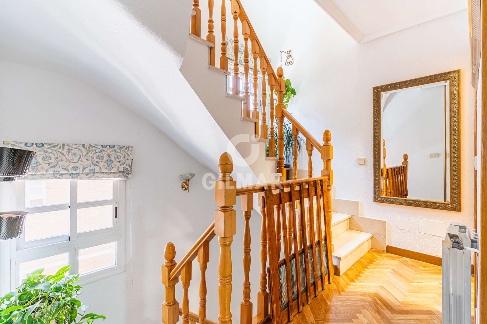 4 bedroom Terraced Villa for sale in Madrid city with garage - € 1,315,000 (Ref: 9874235)