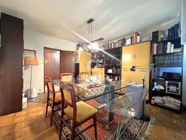 3 bedroom Flat for sale in Madrid city - € 320,000 (Ref: 9879792)