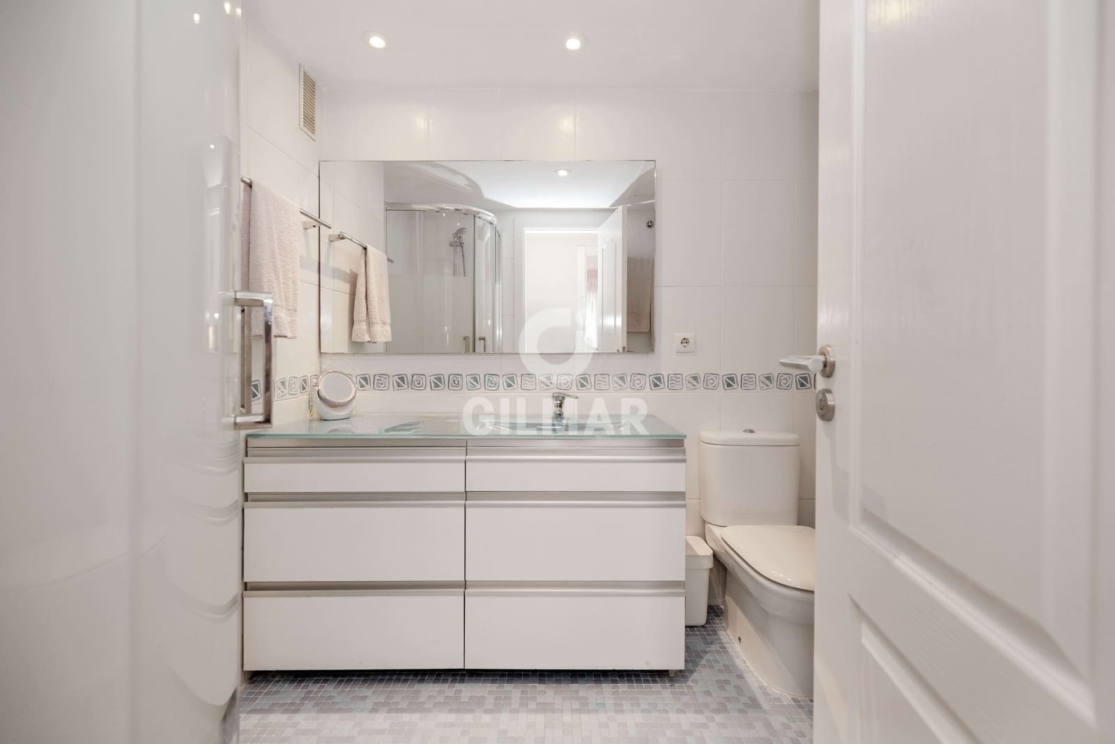 3 soverom Leilighet til salgs i Marbella med svømmebasseng garasje - € 895 000 (Ref: 9879793)