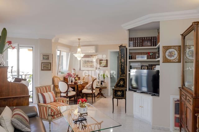 3 makuuhuone Asunto myytävänä paikassa Playa Bajadilla - Puertos, Marbella - 455 000 € (Ref: 9879896)