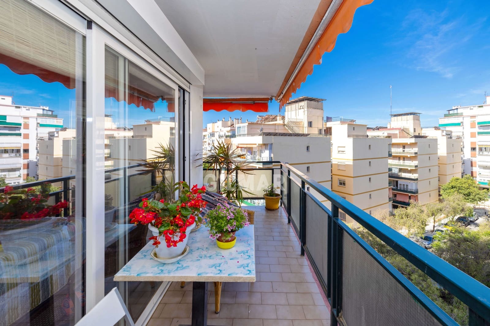 3 makuuhuone Asunto myytävänä paikassa Marbella - 455 000 € (Ref: 9879896)