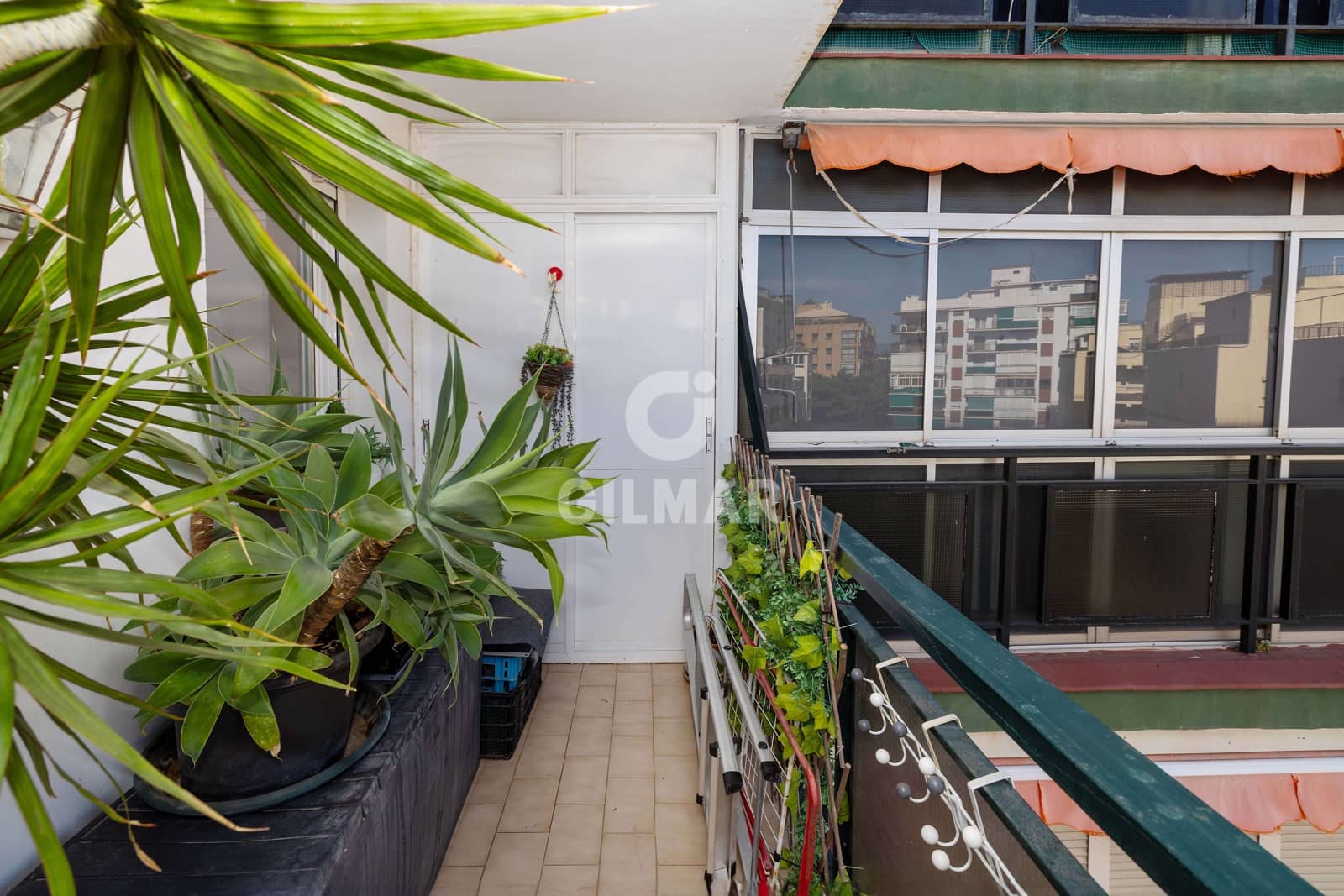 3 makuuhuone Asunto myytävänä paikassa Marbella - 455 000 € (Ref: 9879896)