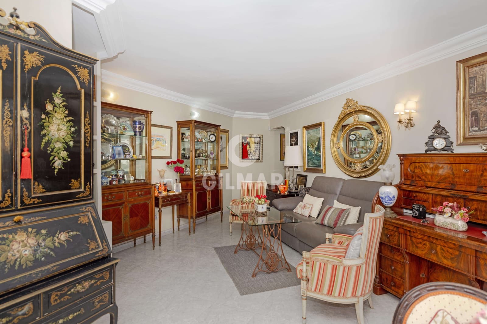 3 makuuhuone Asunto myytävänä paikassa Marbella - 455 000 € (Ref: 9879896)