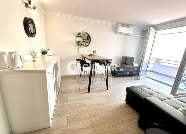 Yksiö myytävänä paikassa Golf del Sur, San Miguel de Abona mukana uima-altaan 
autotalli - 189 000 € (Ref: 9880238)