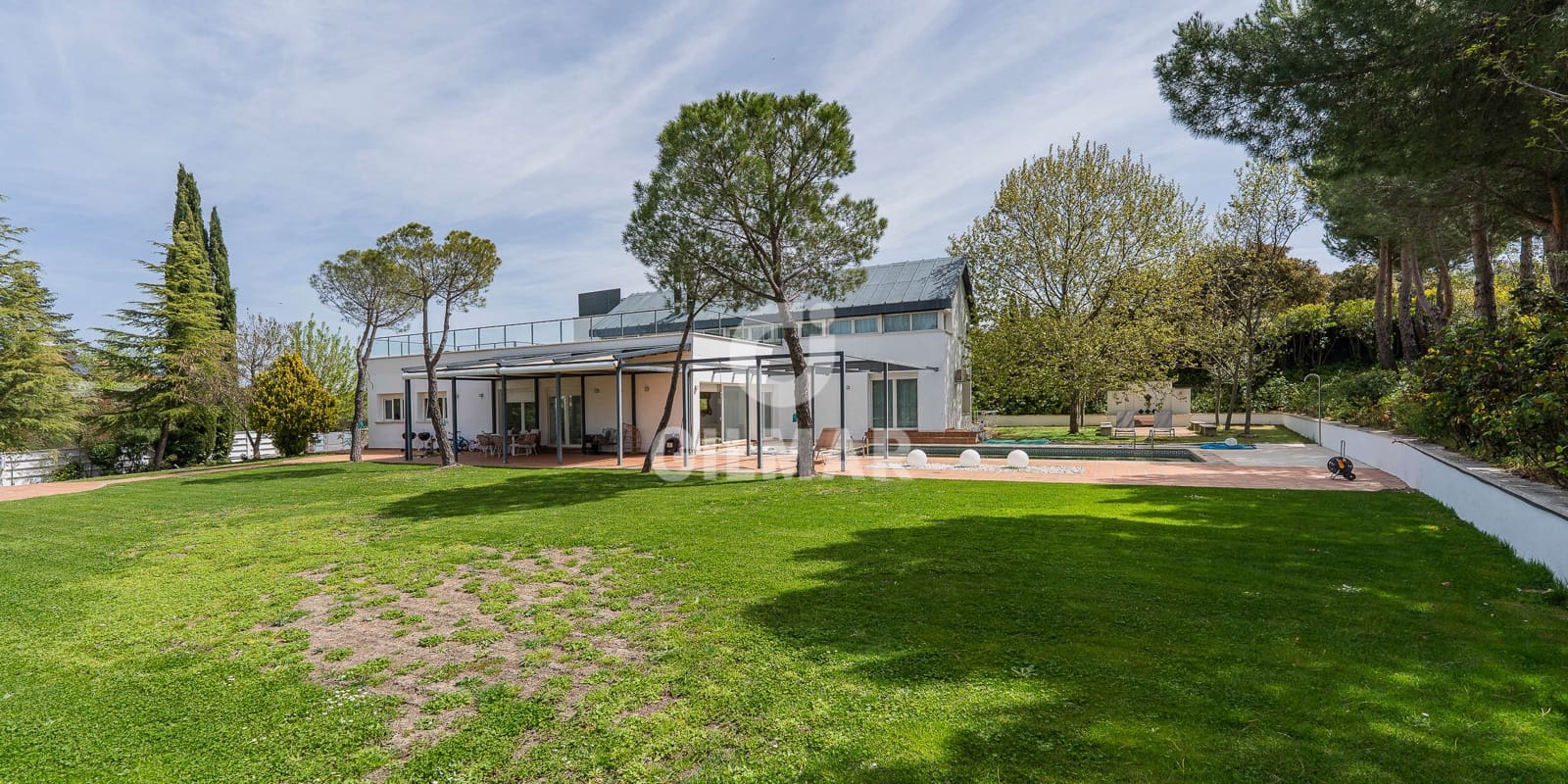 5 makuuhuone Huvila myytävänä paikassa San Sebastian de los Reyes mukana uima-altaan 
autotalli - 2 100 000 € (Ref: 9883599)