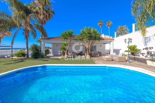 4 sypialnia Willa na sprzedaż w Estepona Golf, Estepona z basenem garażem - 1 000 000 € (Ref: 9885176)
