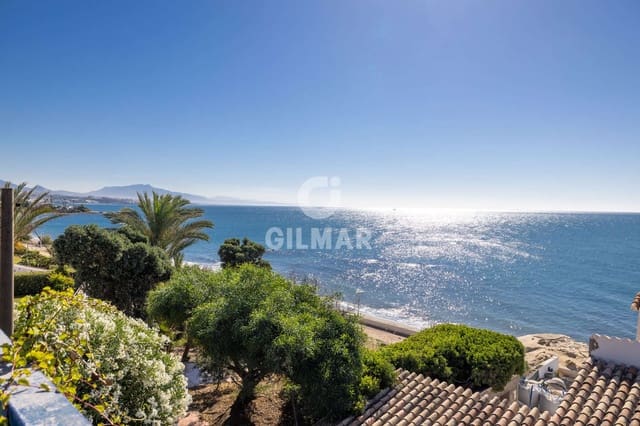 4 sypialnia Willa na sprzedaż w Estepona Golf, Estepona z basenem garażem - 1 000 000 € (Ref: 9885176)