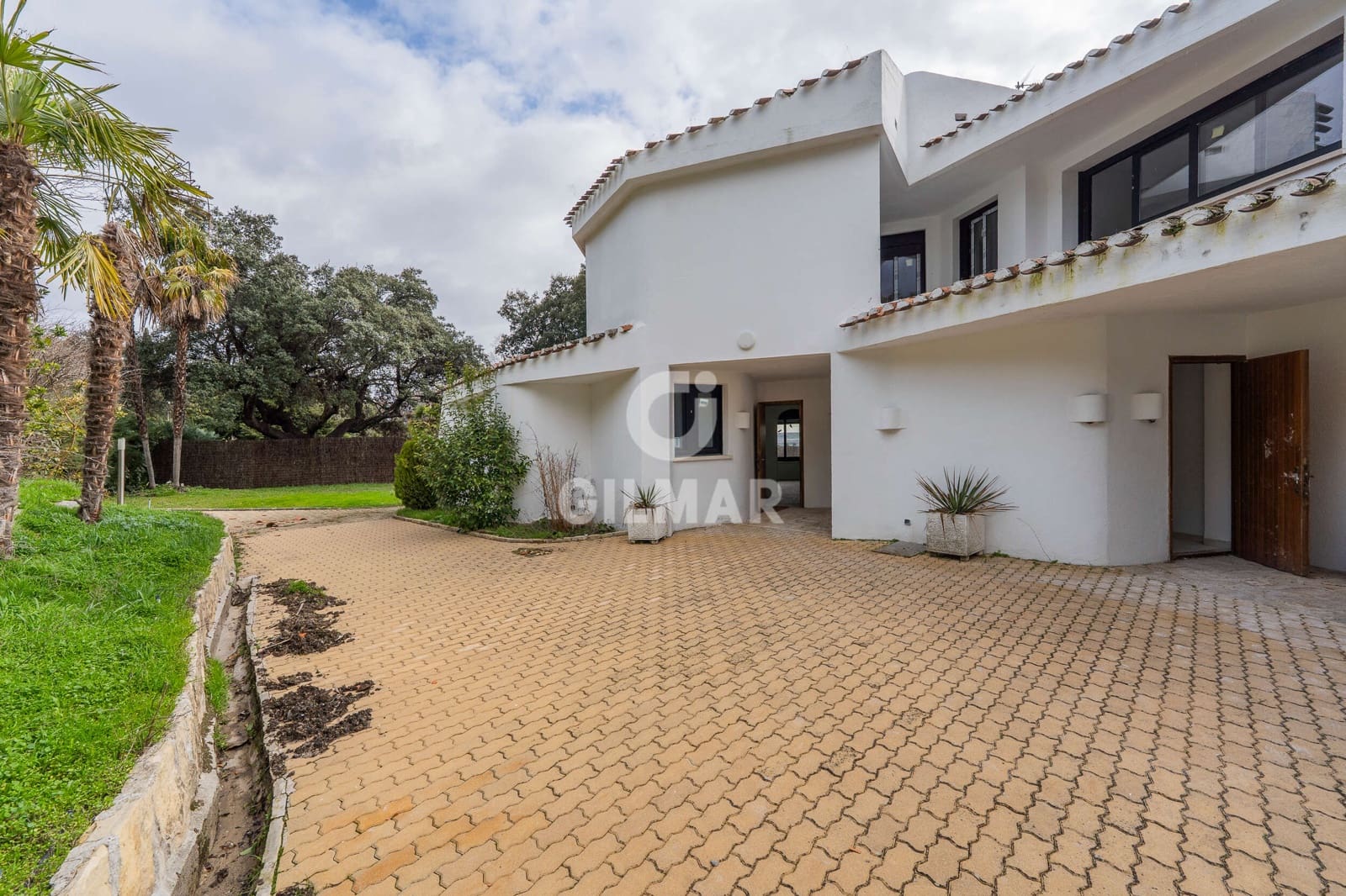 4 bedroom Villa for sale in San Sebastian de los Reyes with pool garage - € 1,995,000 (Ref: 9889173)