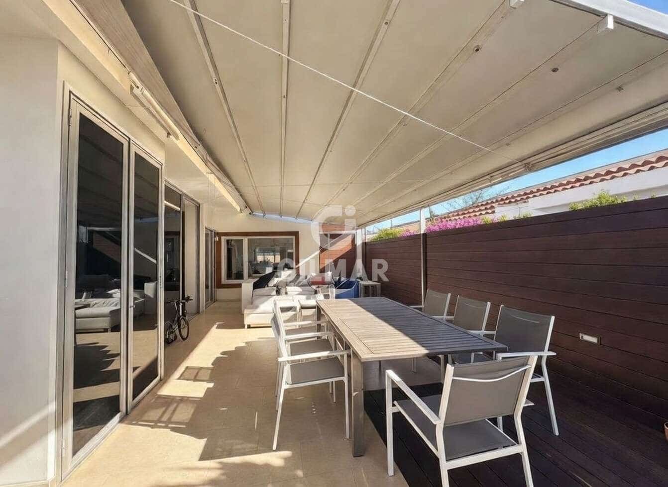 Chalet de 3 habitaciones en Costa del Silencio en venta con piscina garaje - 670.000 € (Ref: 9890983)