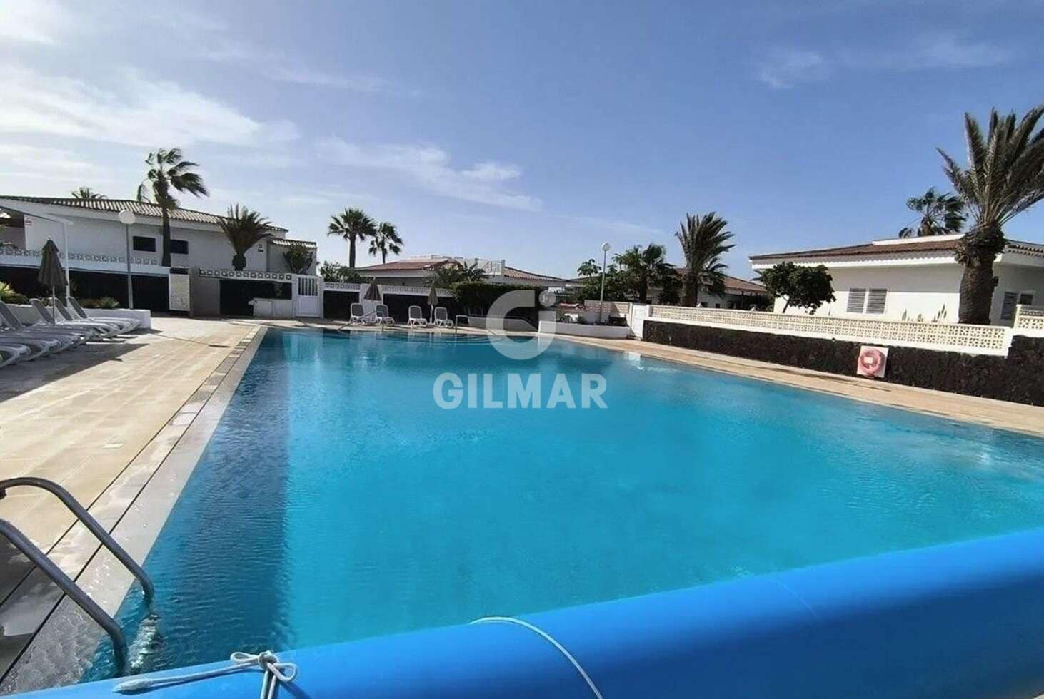 Chalet de 3 habitaciones en Costa del Silencio en venta con piscina garaje - 670.000 € (Ref: 9890983)