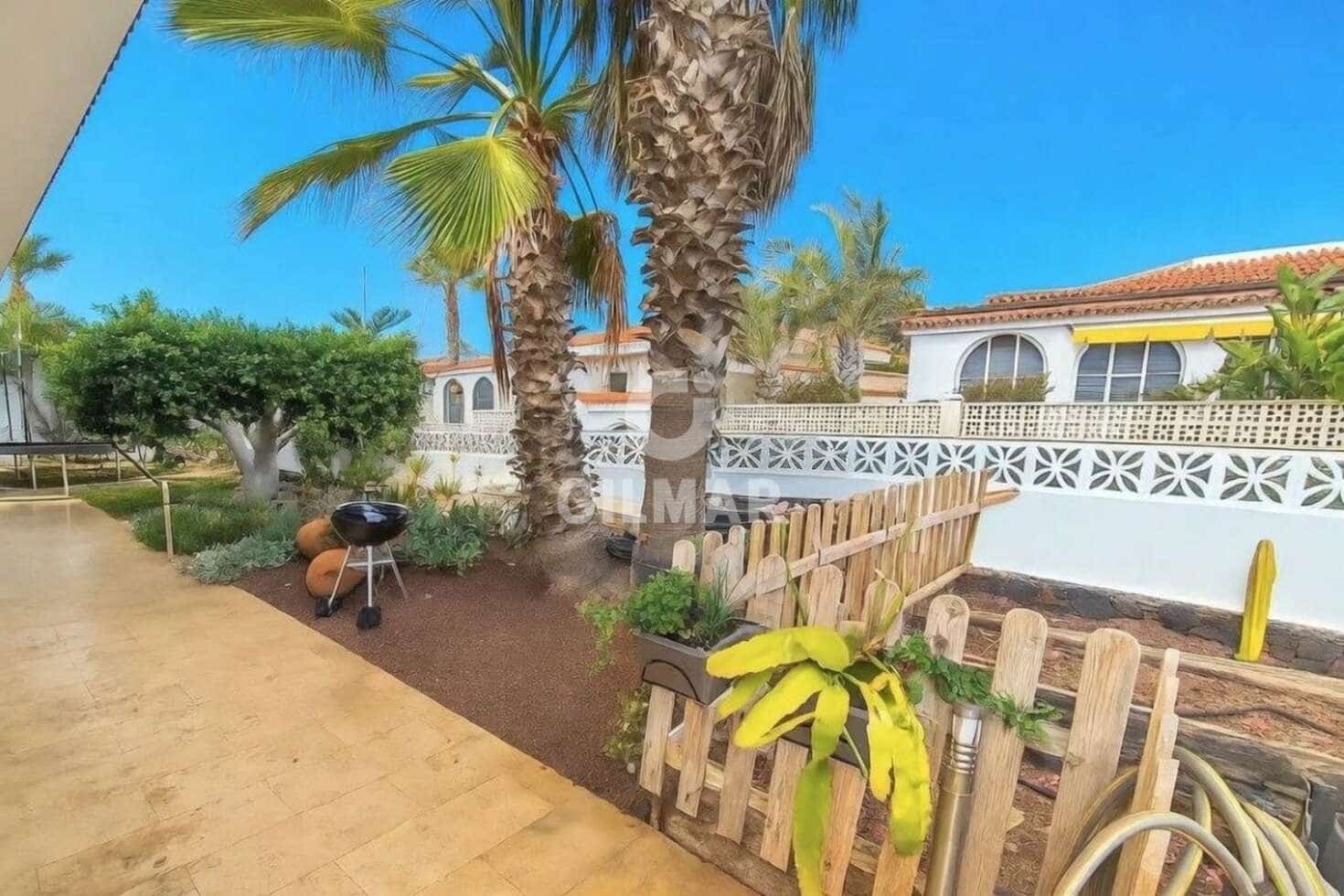 Chalet de 3 habitaciones en Costa del Silencio en venta con piscina garaje - 670.000 € (Ref: 9890983)
