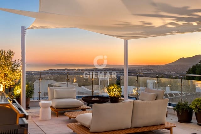 3 soveværelse Semi-Rækkehus til salg i Sierra Blanca, Marbella med swimmingpool garage - € 3.850.000 (Ref: 9891072)