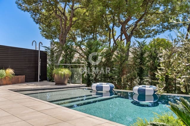 3 soveværelse Semi-Rækkehus til salg i Sierra Blanca, Marbella med swimmingpool garage - € 3.850.000 (Ref: 9891072)