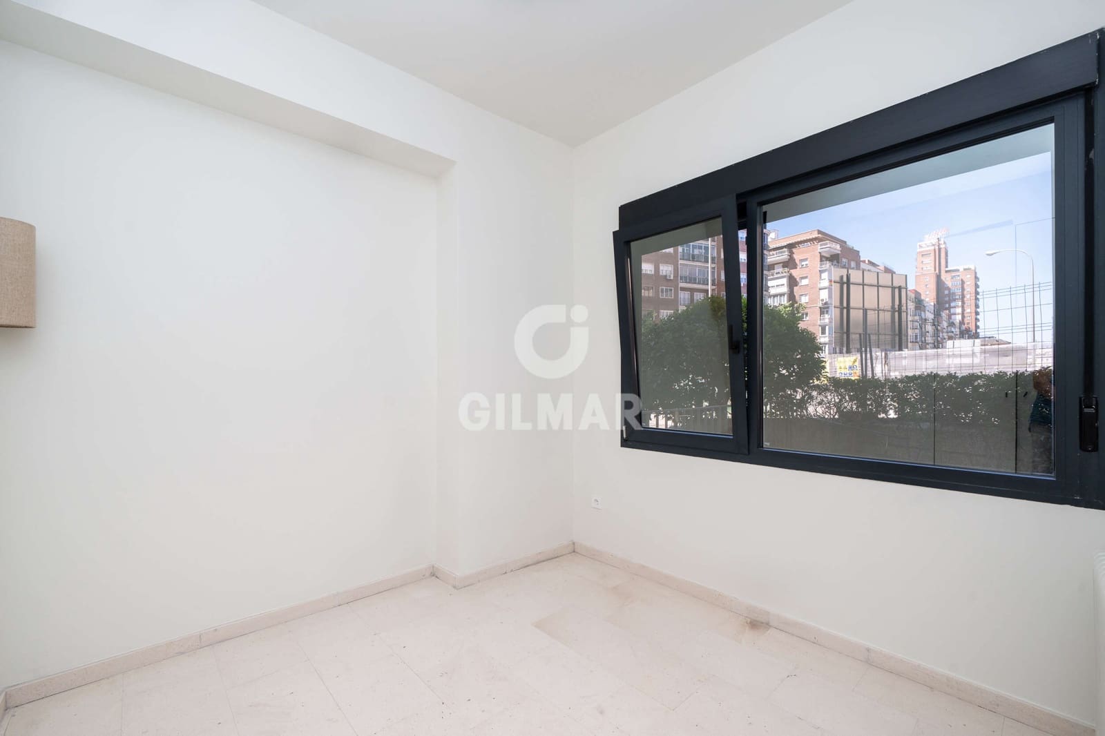 3 bedroom Flat for sale in Madrid city - € 600,000 (Ref: 9892984)