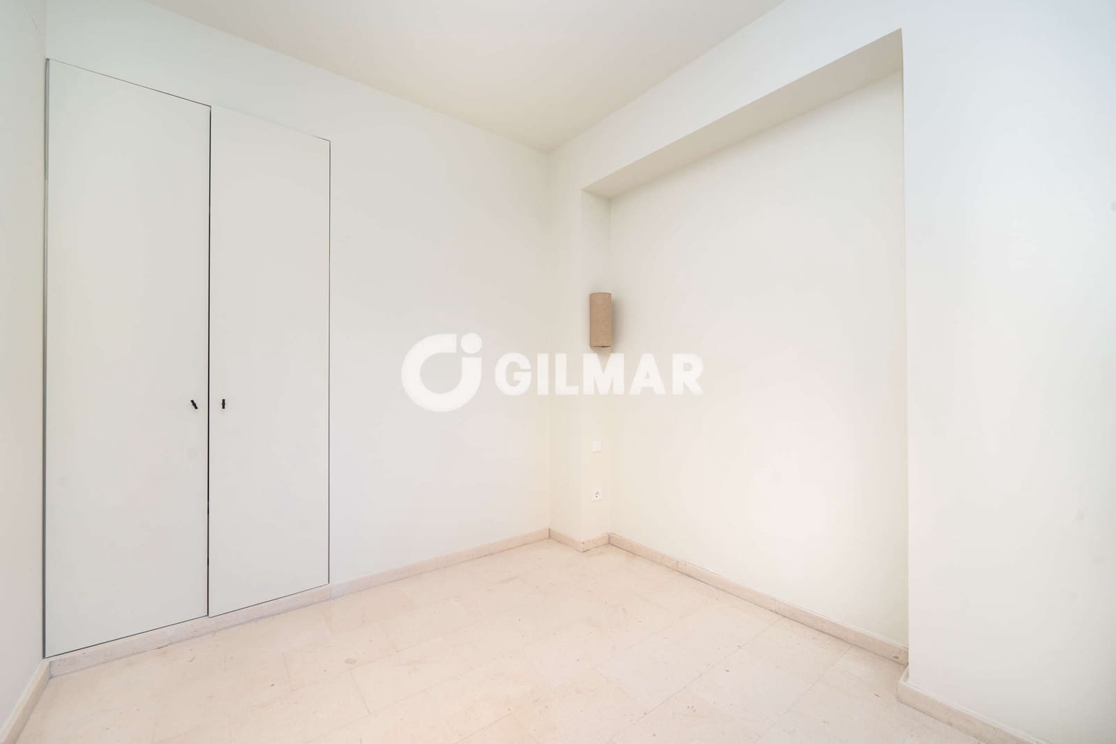 Piso de 3 habitaciones en Madrid ciudad en venta - 580.000 € (Ref: 9892984)