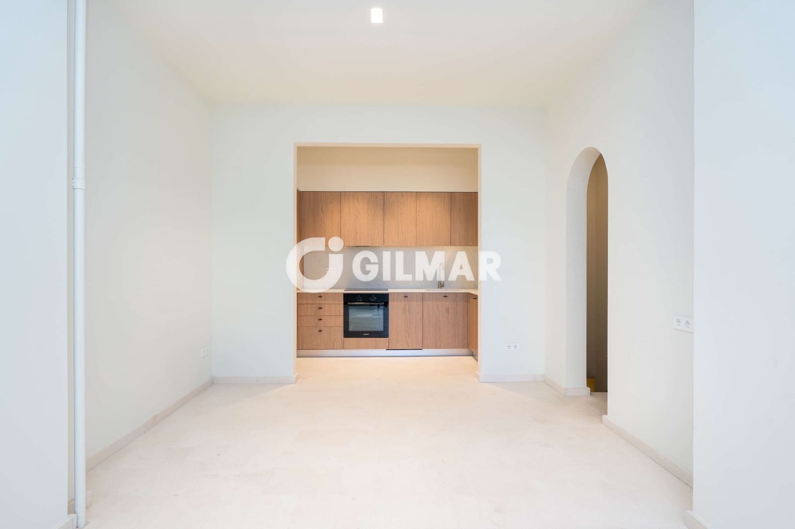 Piso de 3 habitaciones en Madrid ciudad en venta - 580.000 € (Ref: 9892984)