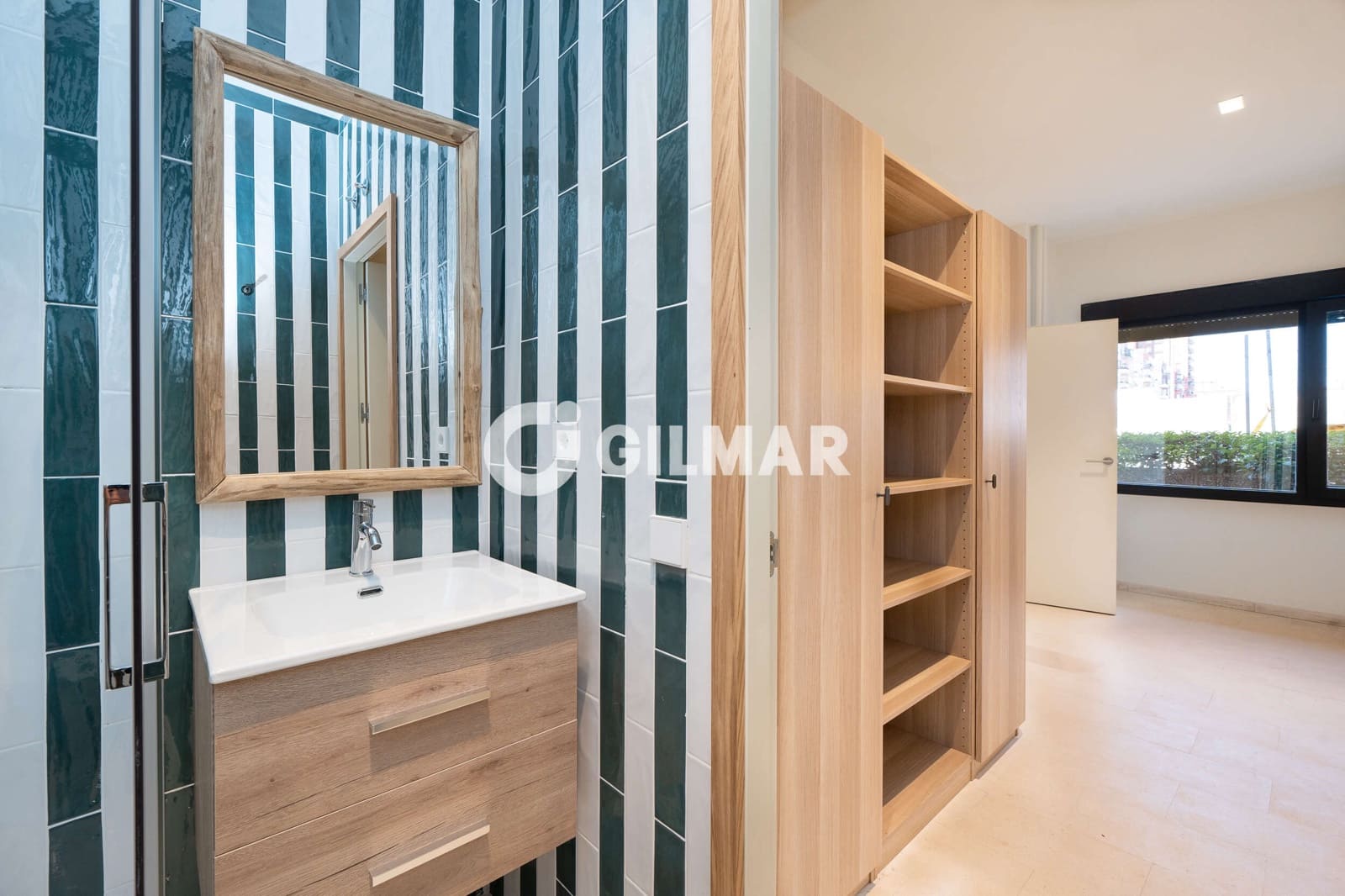 Piso de 3 habitaciones en Madrid ciudad en venta - 580.000 € (Ref: 9892984)
