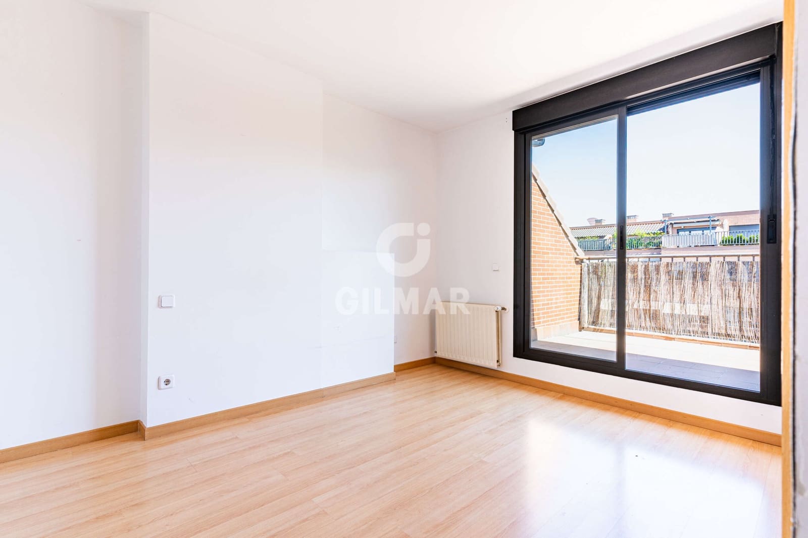 2 sovrum Takvåning till salu i Madrid stad med pool garage - 715 000 € (Ref: 9893249)