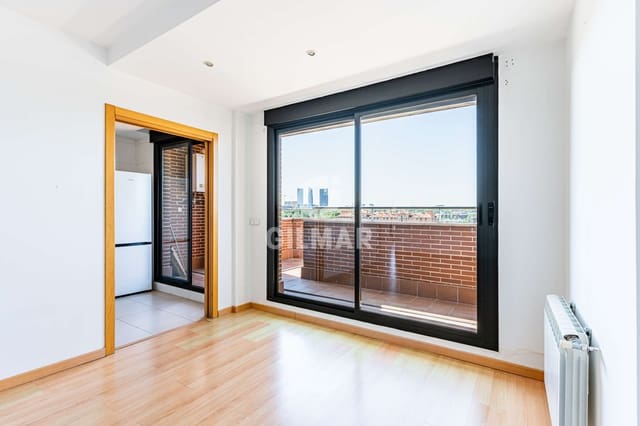 2 sovrum Takvåning till salu i Mirasierra, Madrid stad med pool garage - 715 000 € (Ref: 9893249)