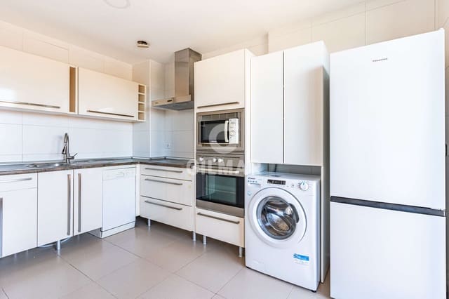 2 sovrum Takvåning till salu i Mirasierra, Madrid stad med pool garage - 715 000 € (Ref: 9893249)