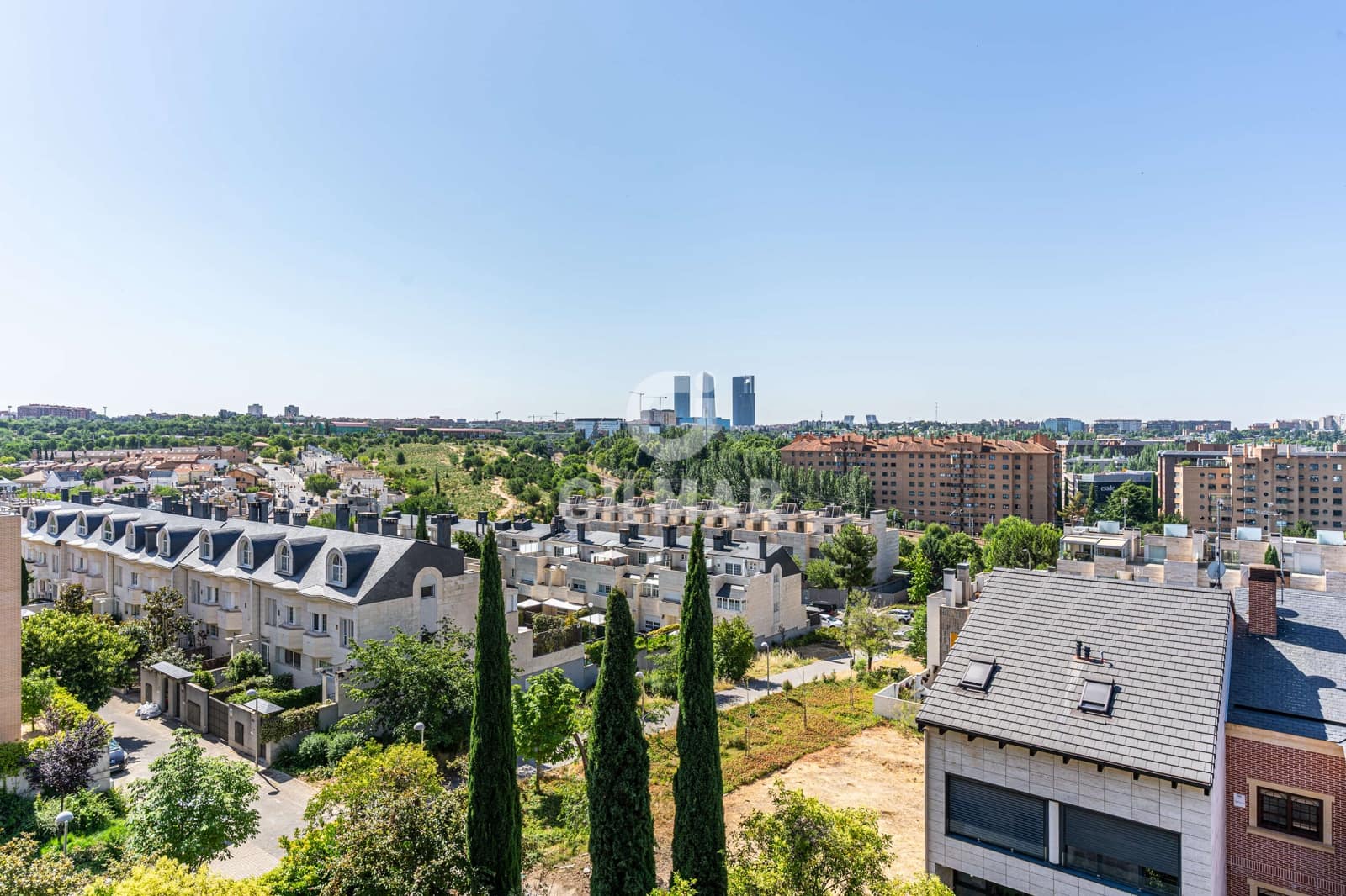 2 sovrum Takvåning till salu i Madrid stad med pool garage - 715 000 € (Ref: 9893249)