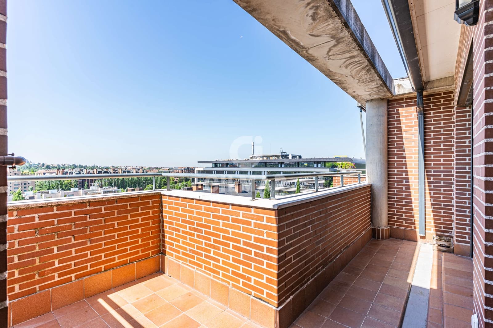 2 sovrum Takvåning till salu i Madrid stad med pool garage - 715 000 € (Ref: 9893249)